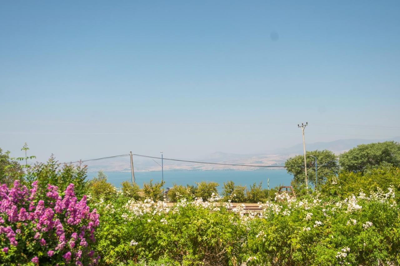 Hanahala Beramot - Boutique Chalet